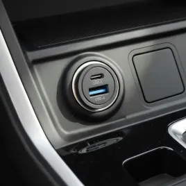 szybka-ladowarka-samochodowa-usb-30w-podwojna-adapter-samochodowy