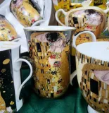 kubek-klimt-400-ml-pocalunek-linia-1