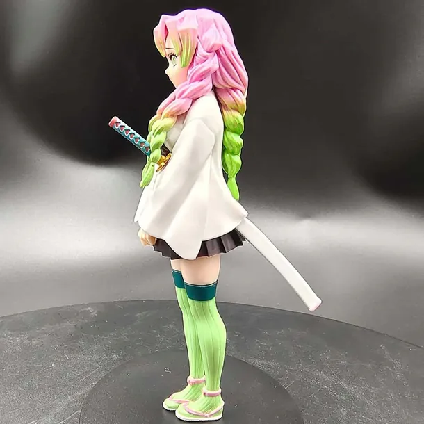 figurka-anime-mitsuri-demon-slayer-postac-tanjiro-kamado