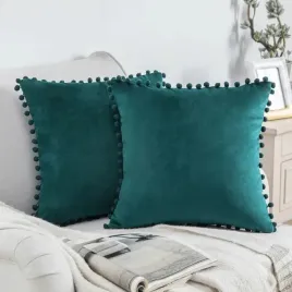 stylowa-poszewka-welur-pomponiki-ciemnozielona-40x40-boho-ozdoba-wnetrza