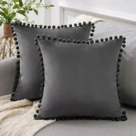 stylowa-szara-poszewka-welur-pompony-prezent-40x40-boho-ozdoba-wnetrza