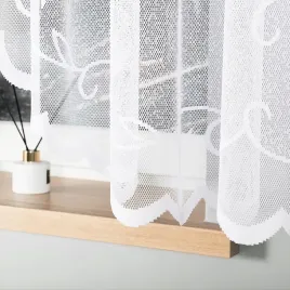 biala-firanka-zakardowa-nowoczesna-160x400cm-prosta-gotowa-do-sypialni