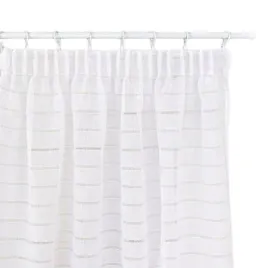 biala-firanka-na-tasmie-250x140-cm-pasy-paski-delikatna-zaslona