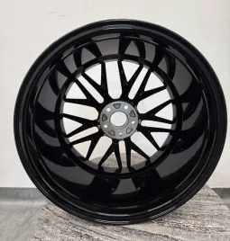 japan-racing-jr28-19x95-et40-5x112-hyper-black-1-sztuka-nowa