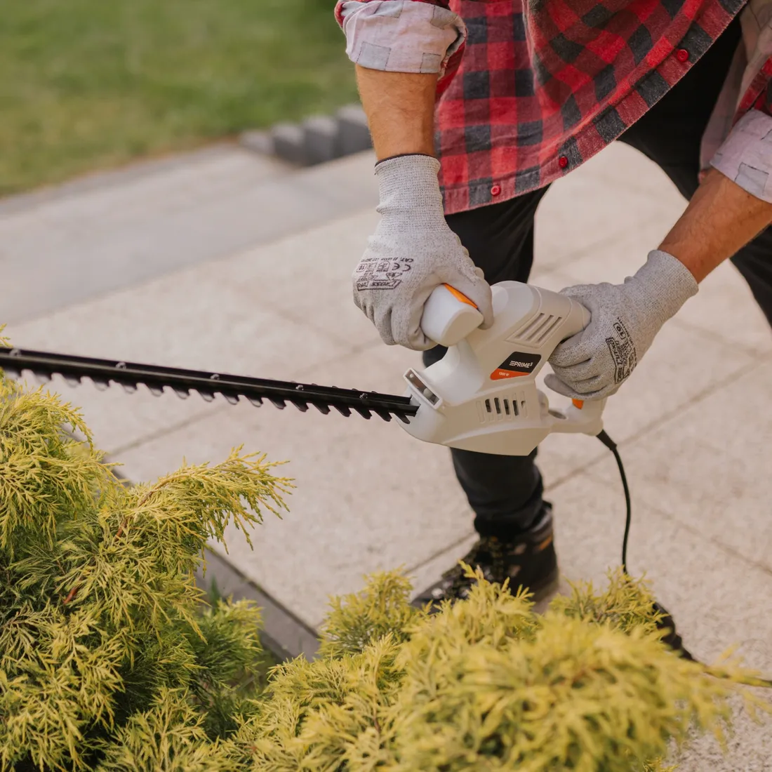 nozyce-do-zywoplotu-elektryczne-sieciowe-45-cm-1800w-lekkie-prime3-ght41-stan-nowy