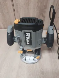titan-router-230v-frezarka-elektryczna-titan-ttb883rou-1200-w