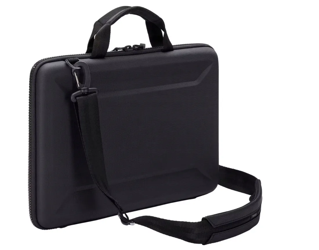thule-gauntlet-5-macbook-attache-16-black-3205415-or-thule-thule