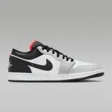 553558045-marka-nike