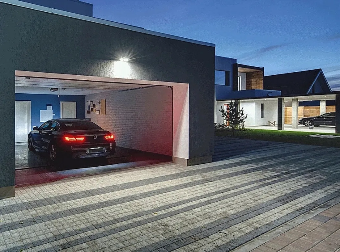 lampa-ogrodowa-aspen-led-15w-oprawa-zewnetrzna-z-czujnik-ruchu-pir-1300lm