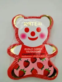 mydlo-nasaczone-w-gabce-kotem-gabka-w-mydle-naturalne-truskawkowe-130g