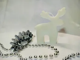 swiateczna-swieca-swieczka-sojowa-renifer-dekoracja-prezent-upominek