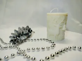 swiateczna-swieca-swieczka-sojowa-walec-z-reniferem-dekoracja-upominek