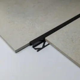 listwa-aluminiowa-kwadratowa-10-mm-czarna-250-cm