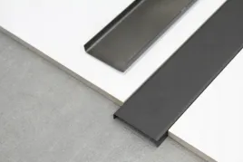 listwa-dekoracyjna-nierdzewna-czarna-do-plytek-c50