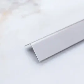 katownik-stalowy-15x15-mm-poler-250-cm