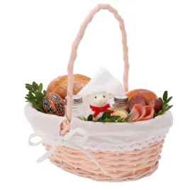 owalny-wielkanocny-kosz-wiklinowy-z-materialem-koszyk-na-swieconke-owoce