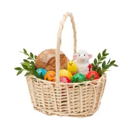 naturalny-owalny-kosz-wiklinowy-na-swieconke-dla-dzieci-i-na-boze-cialo