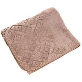 recznik-z-mikrofibry-brazowy-14070cm-z-napisem-love