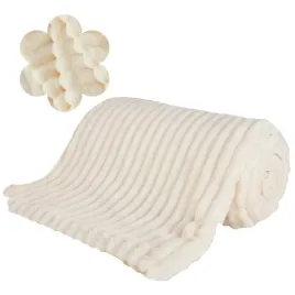 gruby-koc-wytlaczany-160x200-cm-miekki-cieply-elegancki-bialy