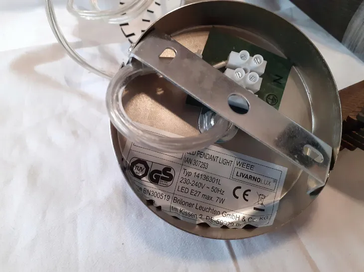 livarnolux-led-pendelleuc-hte-stan-powystawowy-kolekcja-pendelleuc