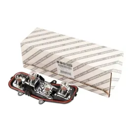 wklad-oprawka-tylnej-lampy-fiat-500x-oe-77367351