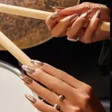 neonail-lakier-hybrydowy-silver-sheen-rodzaj-lakier-kolorowy