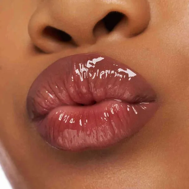 essence-choco-bomb-blyszczyk-do-ust-01-chocoholic