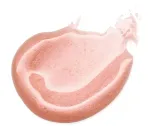 essence-polyskujacy-blyszczyk-do-ust-01-golden-peach-stan-nowy