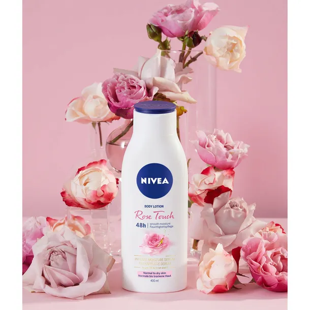 nivea-balsam-do-ciala-rose-touch-400ml-skladnik-wiodacy-roza