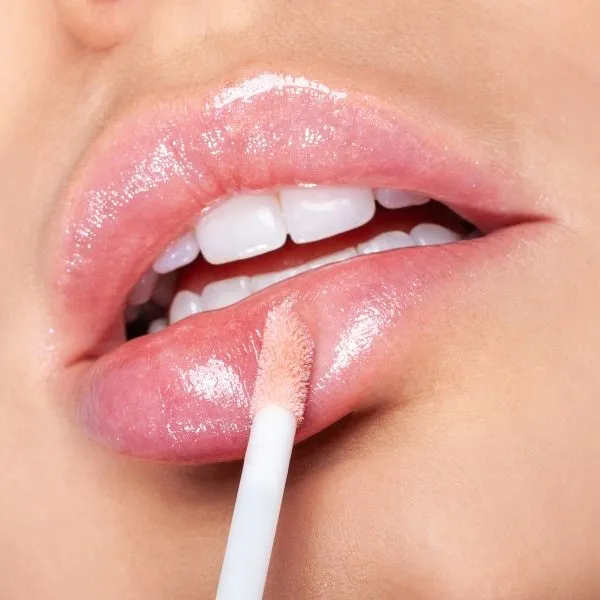 artdeco-hydra-lip-booster-blyszczyk-do-ust-28-kolor-brazowy-bezowy