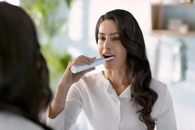 philips-sonicare-hx3671-13-bialy-marka-philips