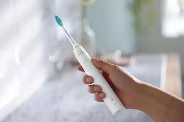 philips-sonicare-hx3671-13-bialy-zasilanie-akumulatorowe