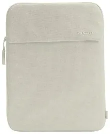 incase-crosstown-sleeve-with-woolenex-macbook-pro-16-m4-m3-m2-m1-2024-202