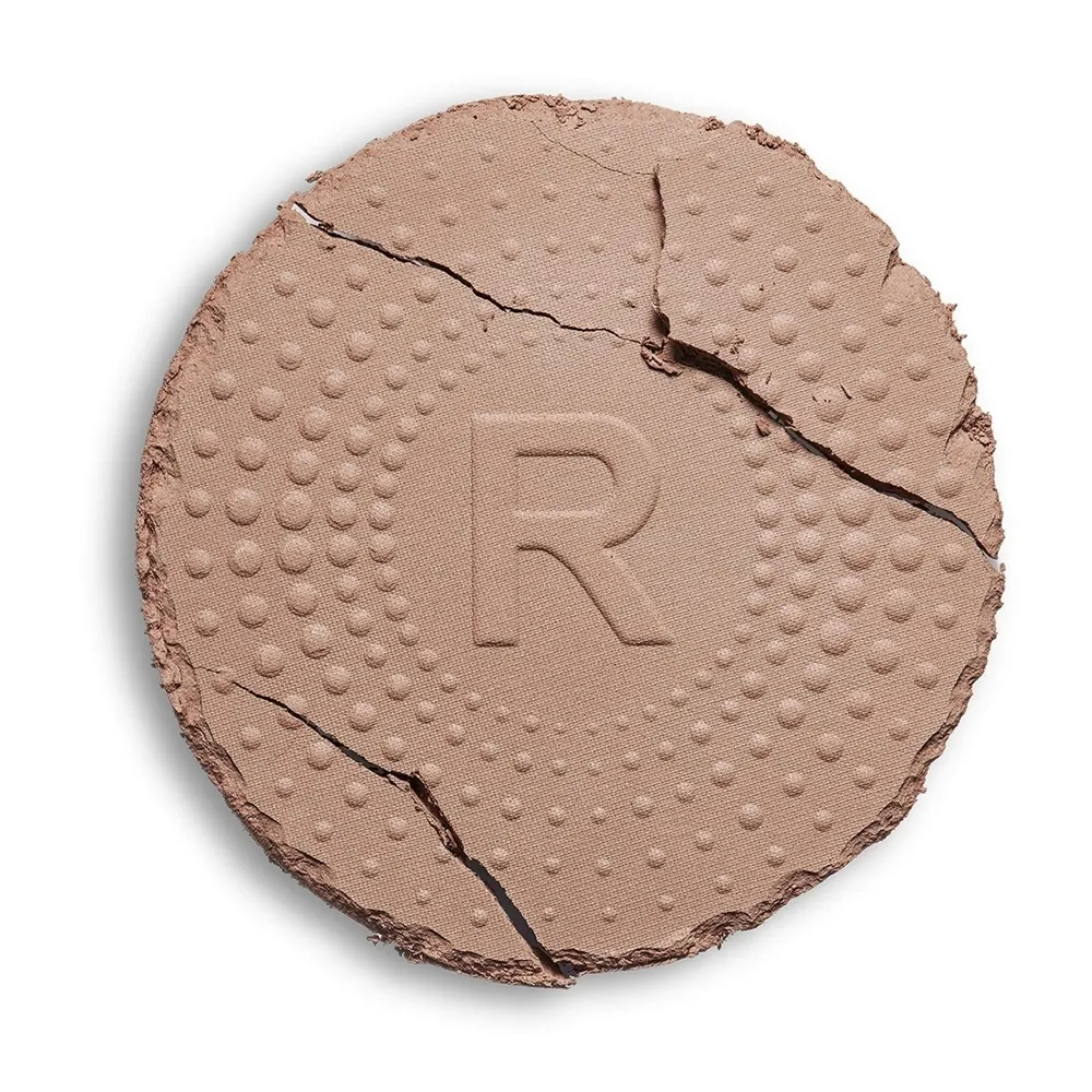 makeup-revolution-bronzer-do-twarzy-01