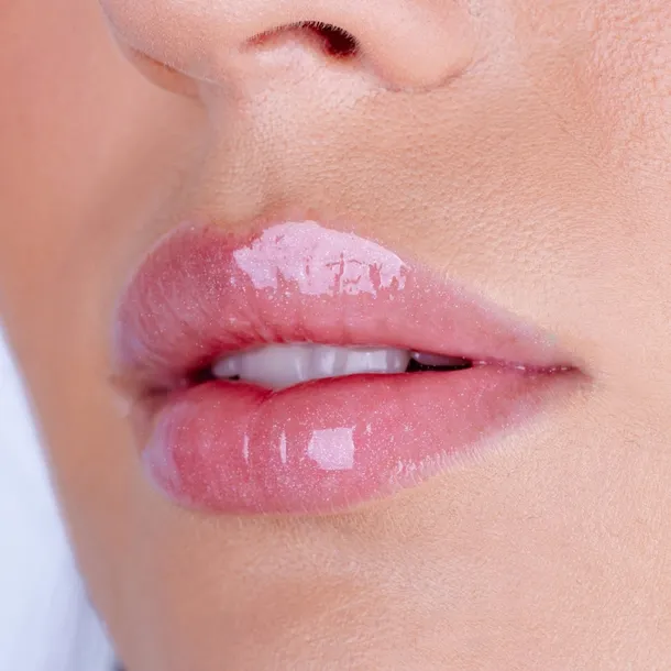 pierre-rene-plumping-gloss-blyszczyk-do-ust-01-ice-milk-marka-pierre-rene