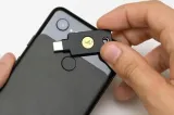 yubikey-5c-nfc-cechy-dodatkowe-kurzoodporony-odporny-na-wibracje-i-upadki-woodoodporny