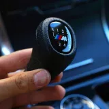 galka-dzwignia-zmiany-biegow-do-bmw-e90-e46-e91-e60-e61-e87-6-biegowa-m-stan-nowy