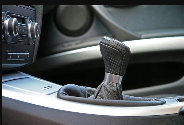 galka-dzwignia-zmiany-biegow-do-bmw-e90-e46-e91-e60-e61-e87-6-biegowa-m