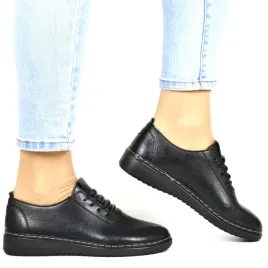 polbuty-damskie-wsuwane-na-koturnie-unisoft-5933-czarne-licowe