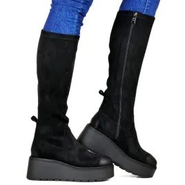 damskie-kozaki-na-platformie-koturnie-vinceza-58342-czarne-zamszowe