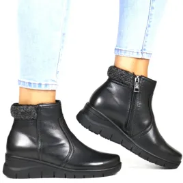 damskie-botki-skorzane-na-koturnie-vinceza-39962-czarne