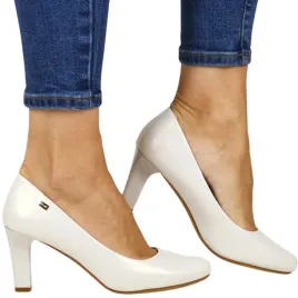 damskie-czolenka-na-slupku-obcasie-sergio-leone-1459-bezowe-perlowe