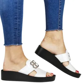 klapki-na-platformie-koturnie-potocki-43325-srebrne