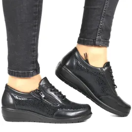 damskie-polbuty-sznurowane-na-koturnie-unisoft-9017-czarne