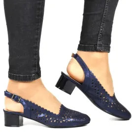 czolenka-bez-piety-polbuty-na-niskimobcasie-potocki-12579-granatowe