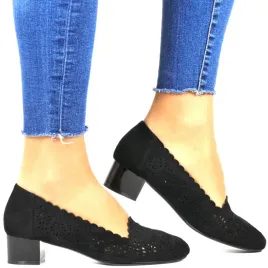 czolenka-azurowe-polbuty-na-niskim-obcasie-potocki-12393-czarne-zamszowe