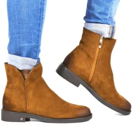 damskie-botki-na-plaskiej-podeszwie-potocki-12515-brazowe