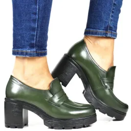 damskie-mokasyny-na-obcasie-polbuty-na-klocku-potocki-12154-zielone-licowe