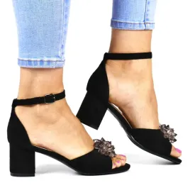 damskei-sandaly-na-obcasie-z-koralikami-potocki-20019-czarne-zamszowe