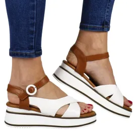 damskie-sandaly-na-koturnie-vinceza-17350-biale